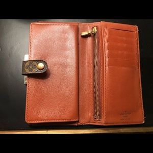 Authentic LV Continental French Kiss Wallet - RARE